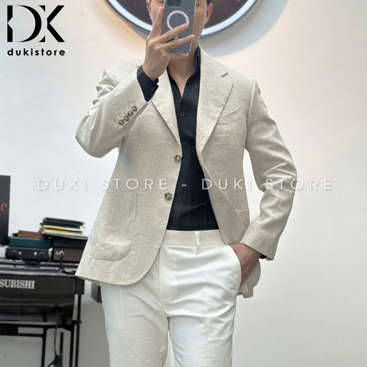 ao-vest-ao-blazer-nam-2-cuc-mau-ghi-1-lop-dep-ADK0027-3.jpg